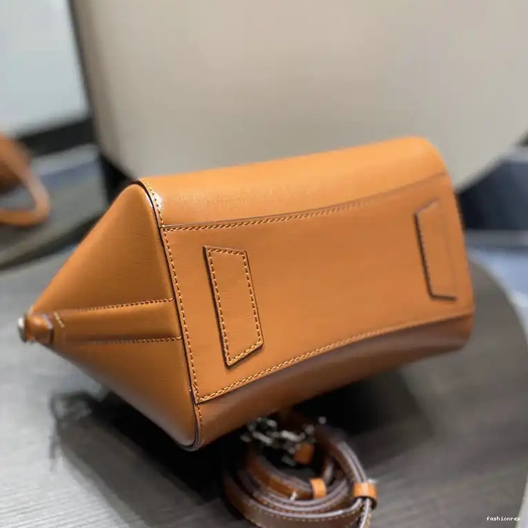 Fashionrepsfam ru Bag 2203RF0004 Givenchy 0803